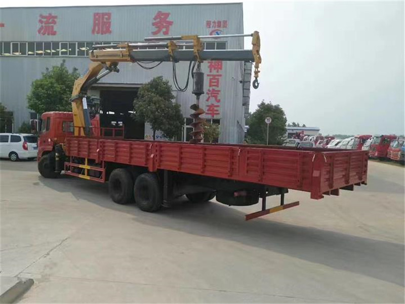 東風后八輪徐工12噸折臂隨車吊圖片展示2