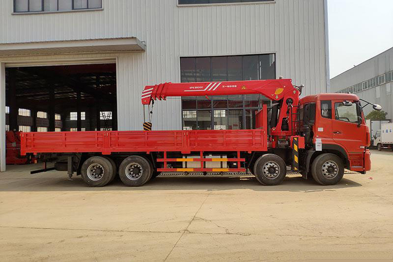 三一14噸天龍前四后八東風隨車吊