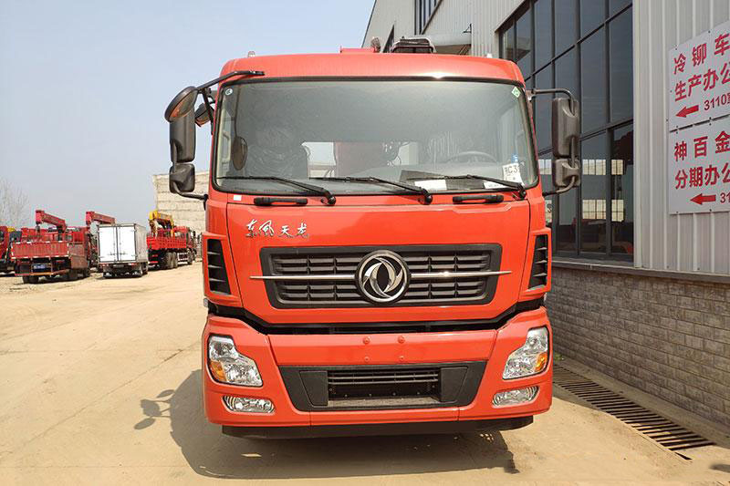 三一14噸天龍前四后八東風隨車吊