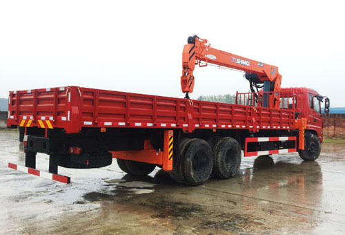 石煤12噸三軸東風隨車吊圖片展示4