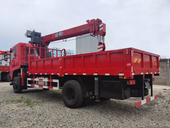 8噸東風暢行D3L隨車吊