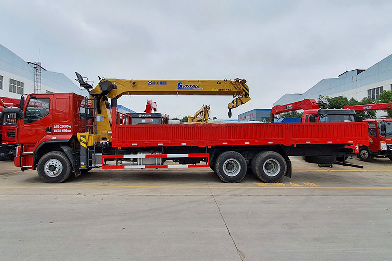 徐工隨車吊14噸大臂有多長？