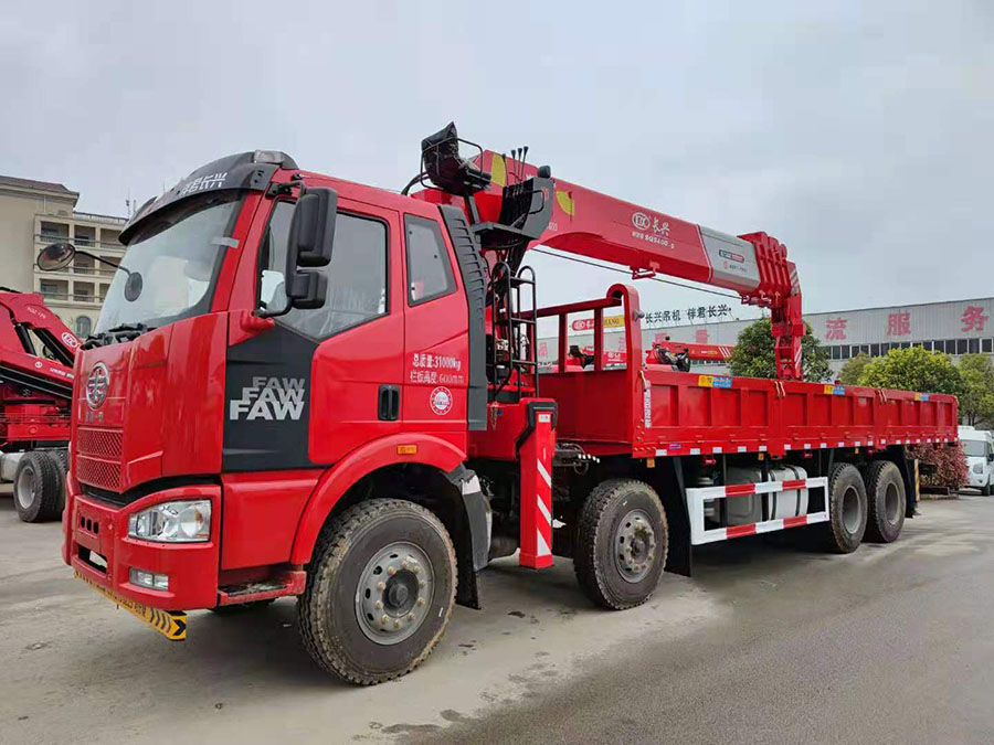 解放J6前四后八16噸隨車吊
