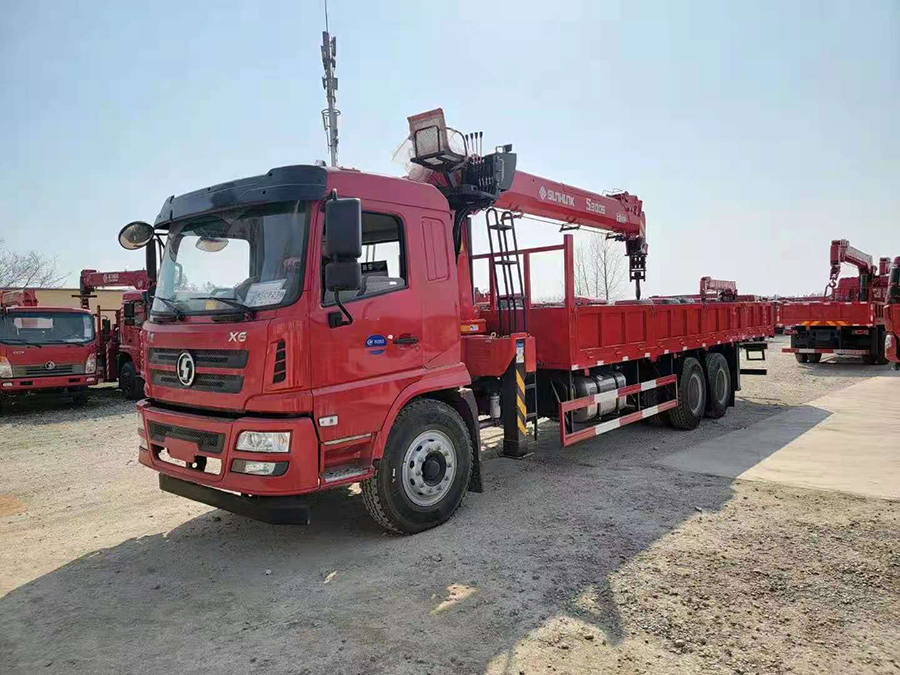 購車攻略：購車小白如何選購隨車吊