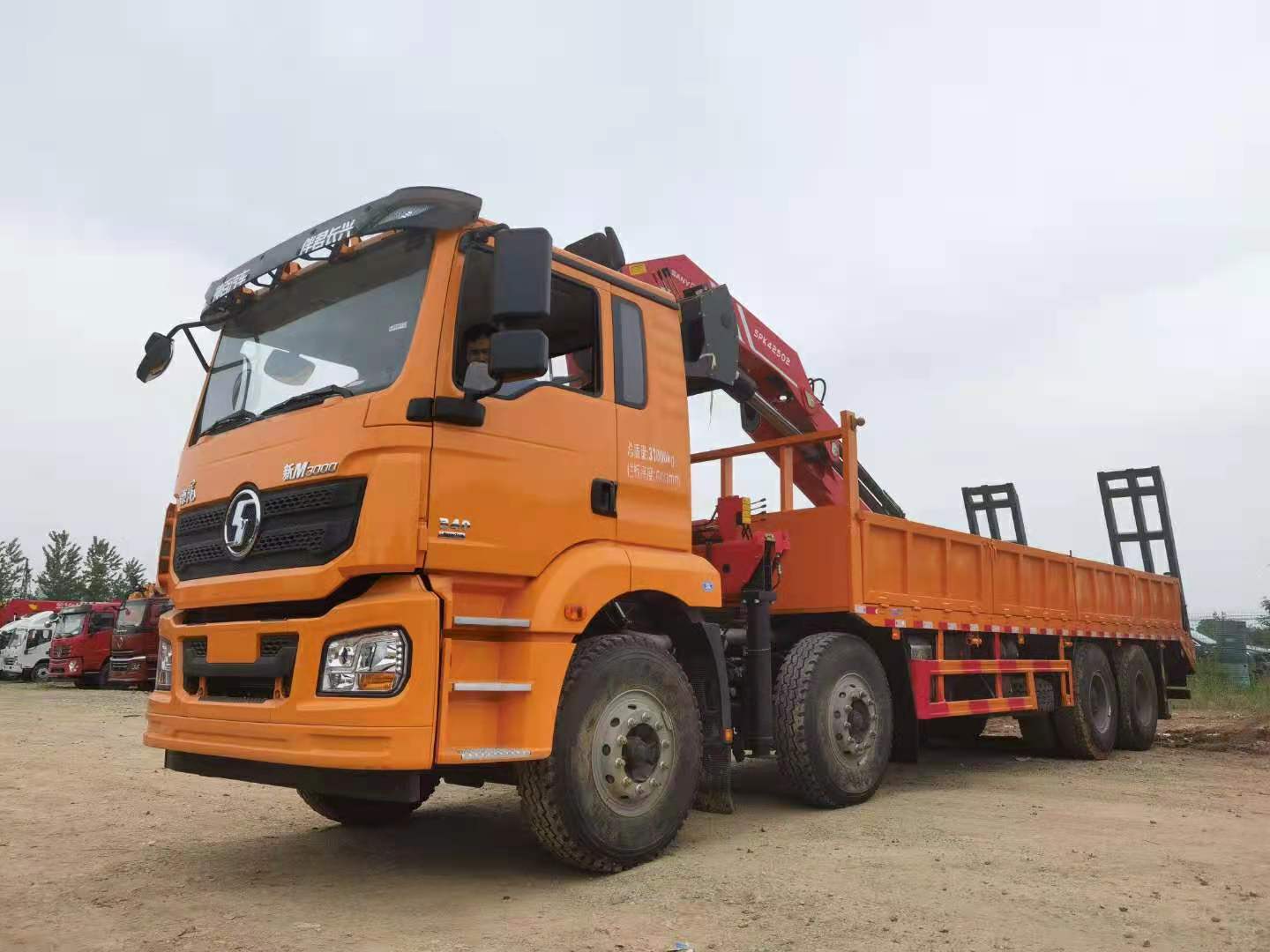 陜汽德龍三一16噸折臂隨車吊發(fā)車河南洛陽