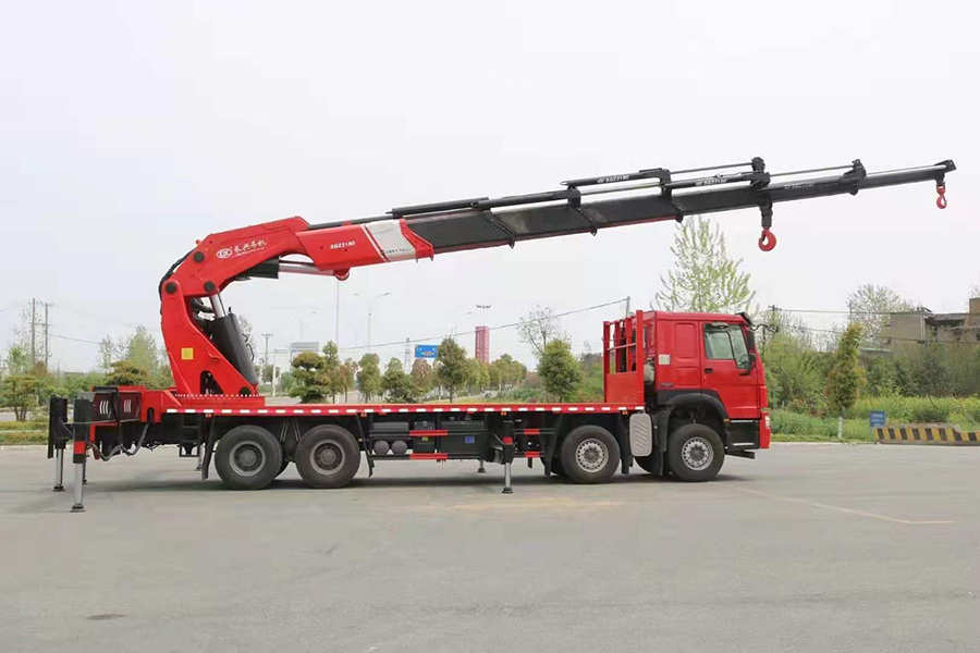 重汽豪沃25噸長興重型隨車吊圖片展示5