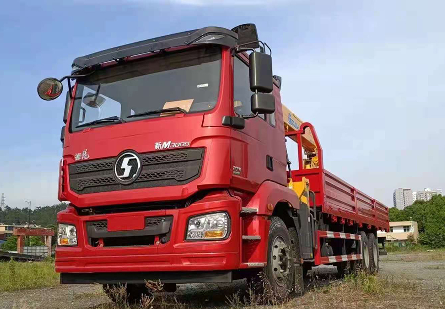 國五徐工12噸隨車吊現(xiàn)車多少錢