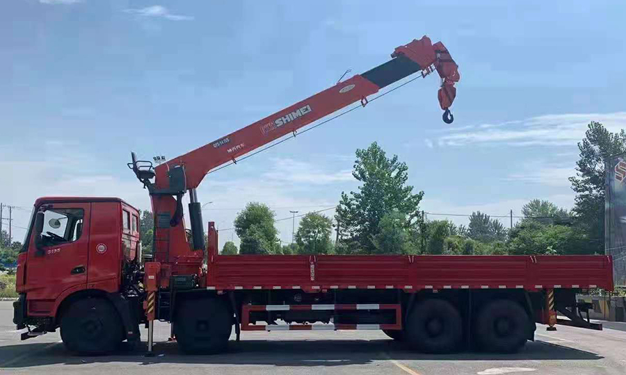 北奔重卡14噸隨車吊石煤QYS-14Ⅴ圖片展示2