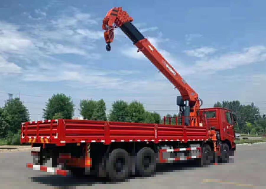 北奔重卡14噸隨車吊石煤QYS-14Ⅴ圖片展示4