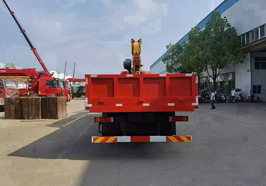 東風天龍徐工14噸隨車吊 國六410馬力圖片展示7