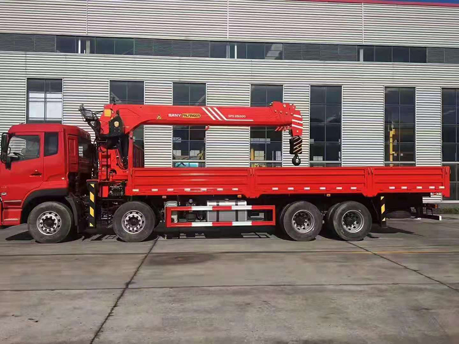 東風天龍三一14噸直臂隨車吊多少錢