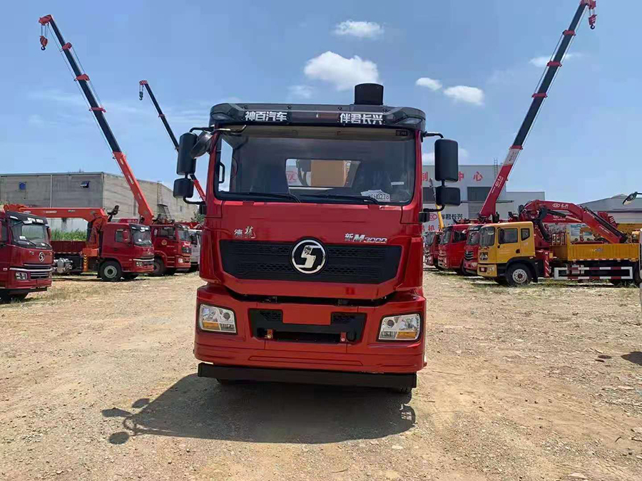 陜汽德龍M3000徐工14噸隨車吊