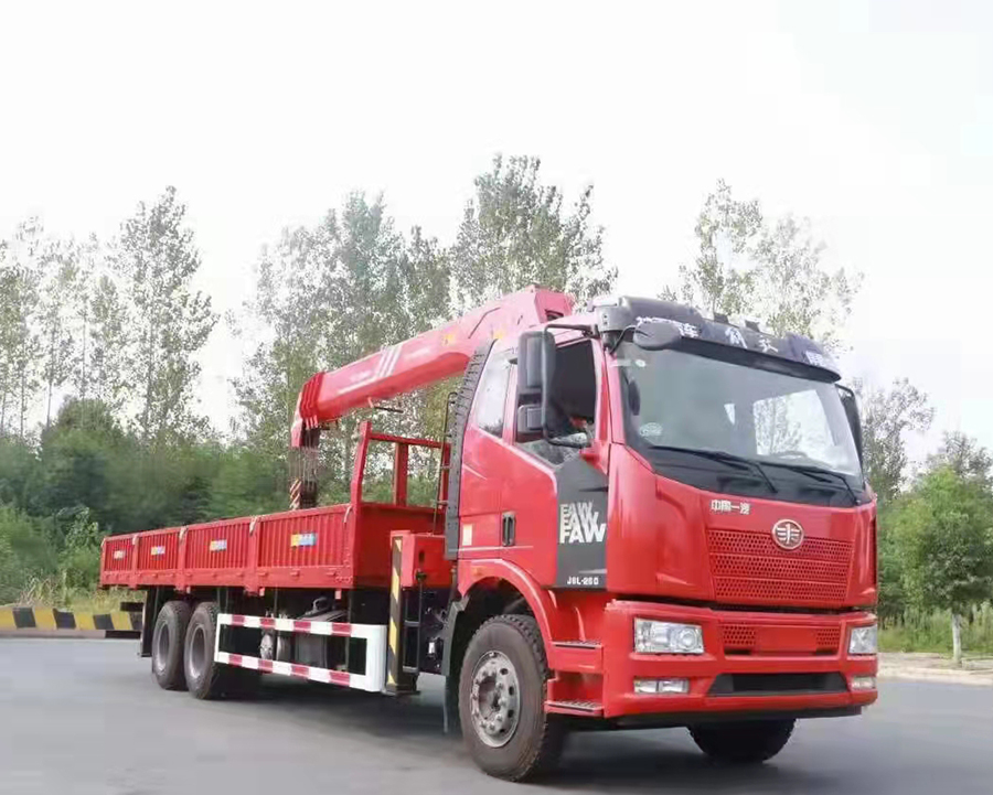 解放J6三一12噸隨車吊價格