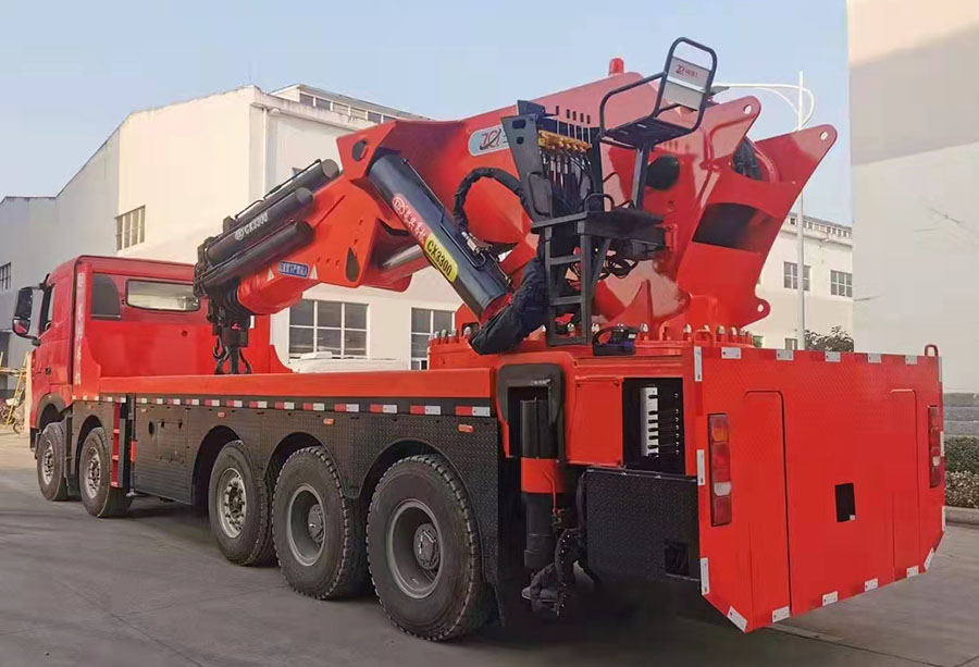 重汽豪沃165噸隨車吊霸氣問世