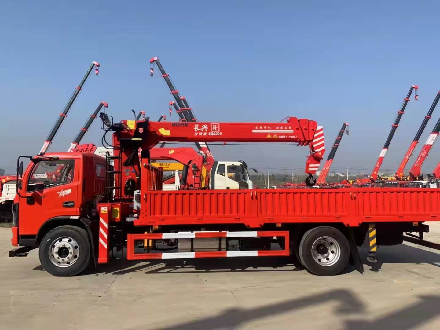 東風(fēng)8噸隨車吊 整車特價(jià)23萬