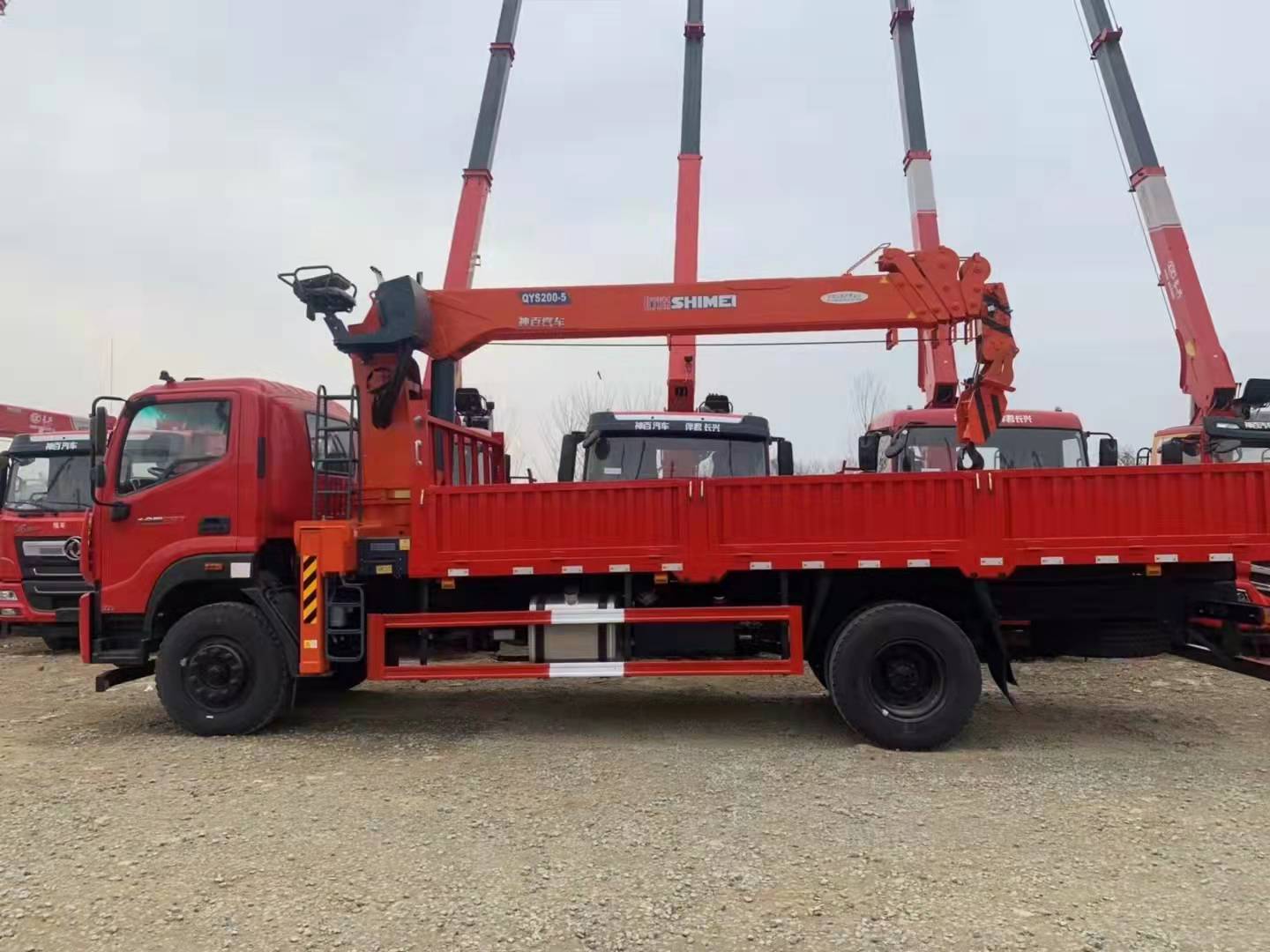 福田瑞沃8噸隨車吊 石煤直臂吊機